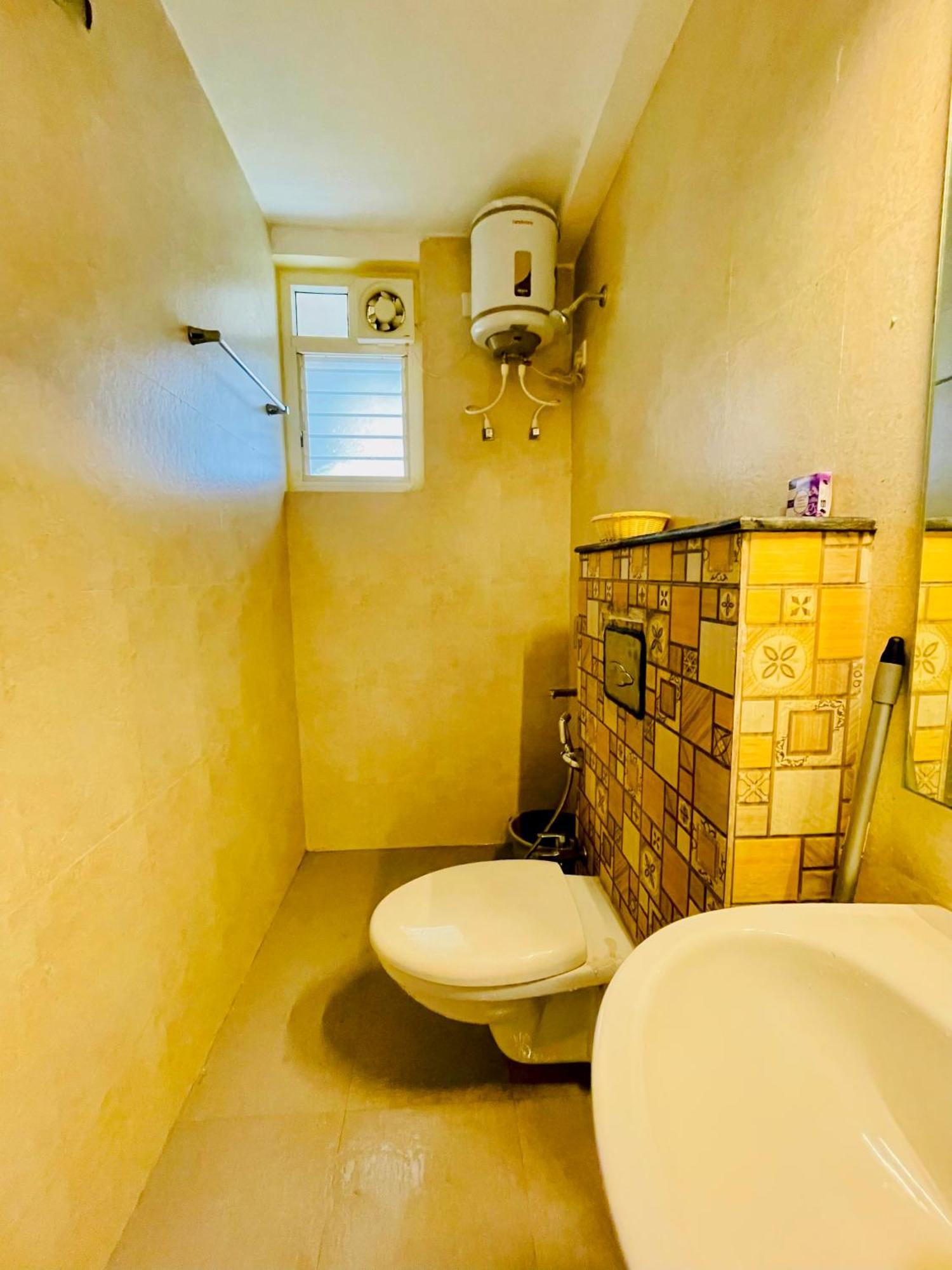 Sea Breeze 1 Bhk Apartment A12 Calangute,North Goa Nagoa Exterior foto