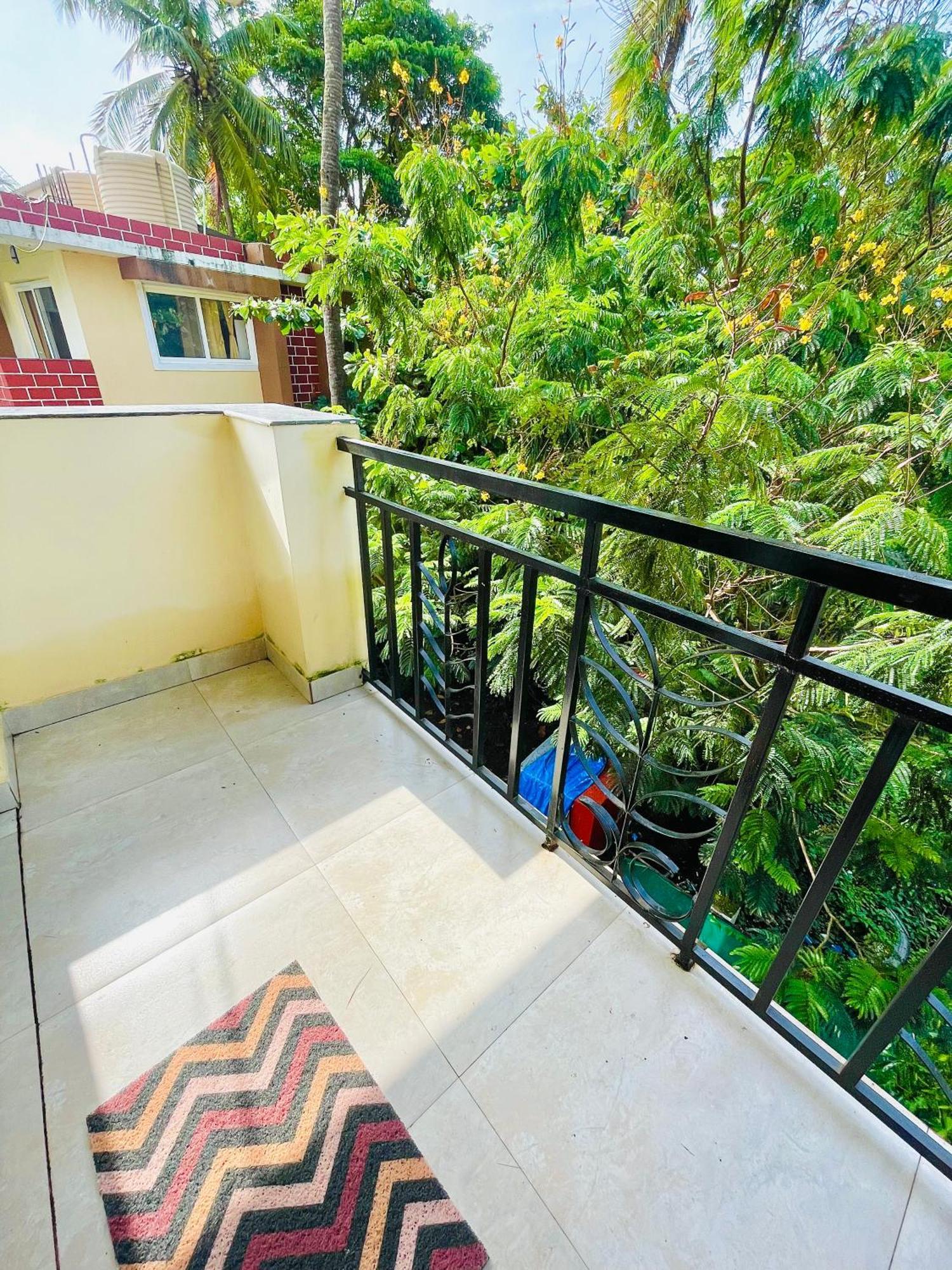 Sea Breeze 1 Bhk Apartment A12 Calangute,North Goa Nagoa Exterior foto